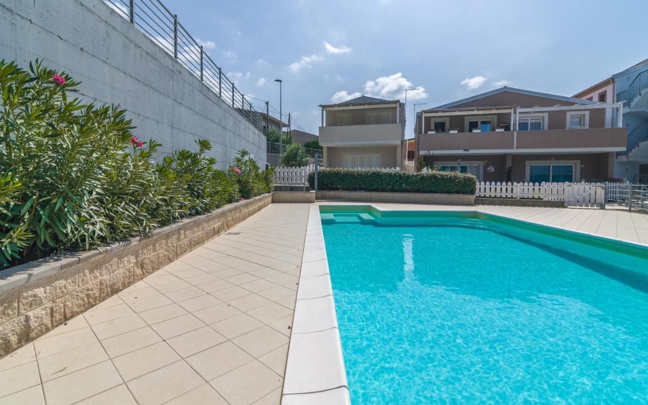 Villetta Federico Climatizzata Con Giardino Privato Viddalba Exterior foto