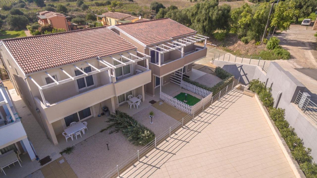 Villetta Federico Climatizzata Con Giardino Privato Viddalba Exterior foto