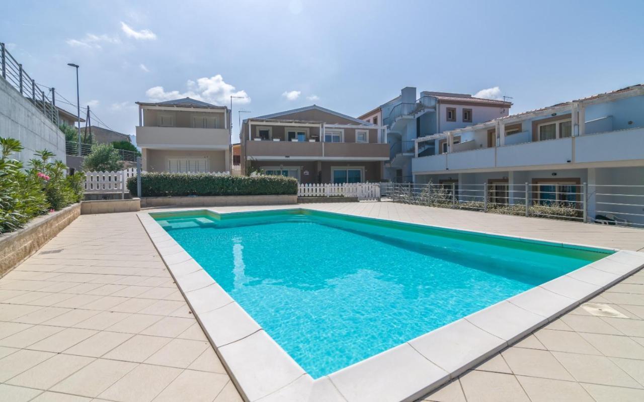 Villetta Federico Climatizzata Con Giardino Privato Viddalba Exterior foto